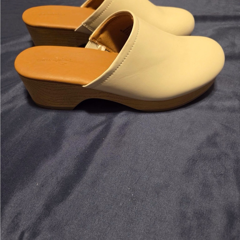 Universal Thread Cream Mules - Picture 3 of 9